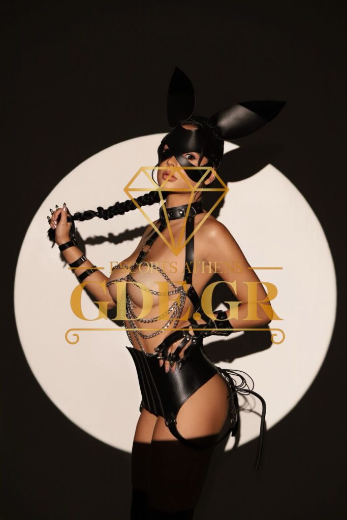 MAYA-SUPER-SENSUAL-BRUNETTE-LATIN-GDE-CALL-GIRL-5